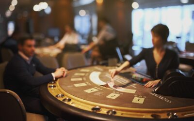 Guide til blackjack på nettet: Spilleregler og strategier